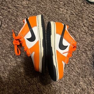 Boys dunk